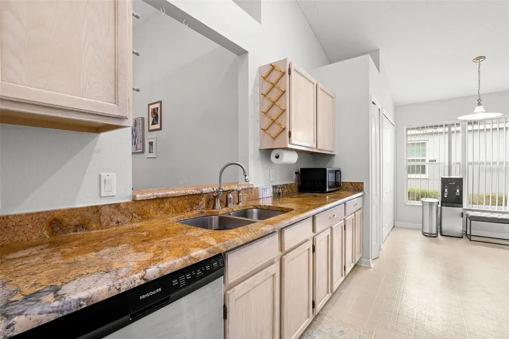 1620 Navigator Lane Tarpon Springs FL 34689