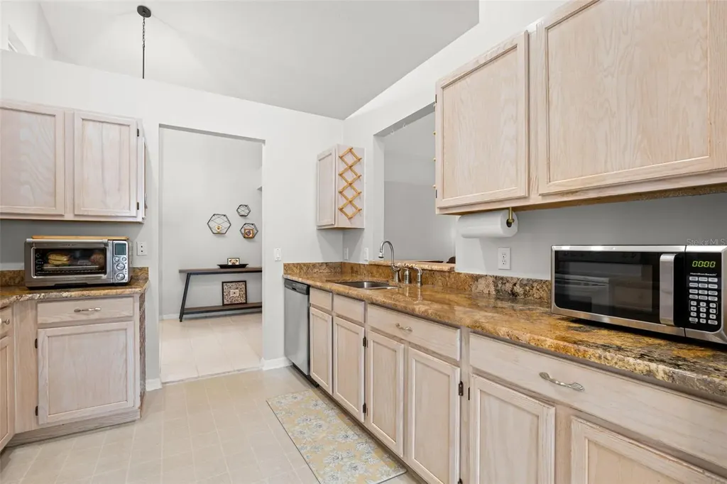 1620 Navigator Lane Tarpon Springs FL 34689