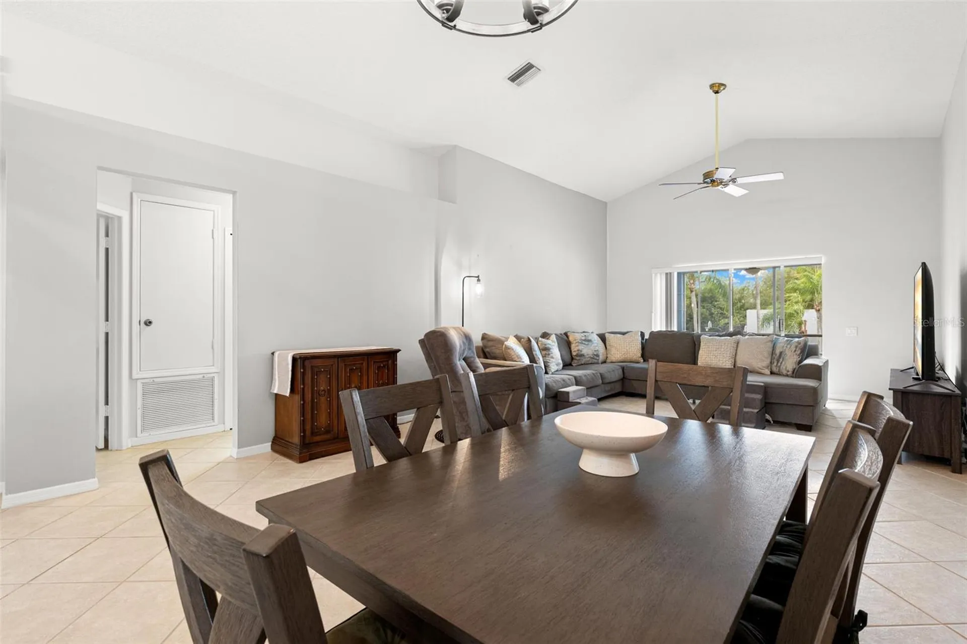 1620 Navigator Lane Tarpon Springs FL 34689