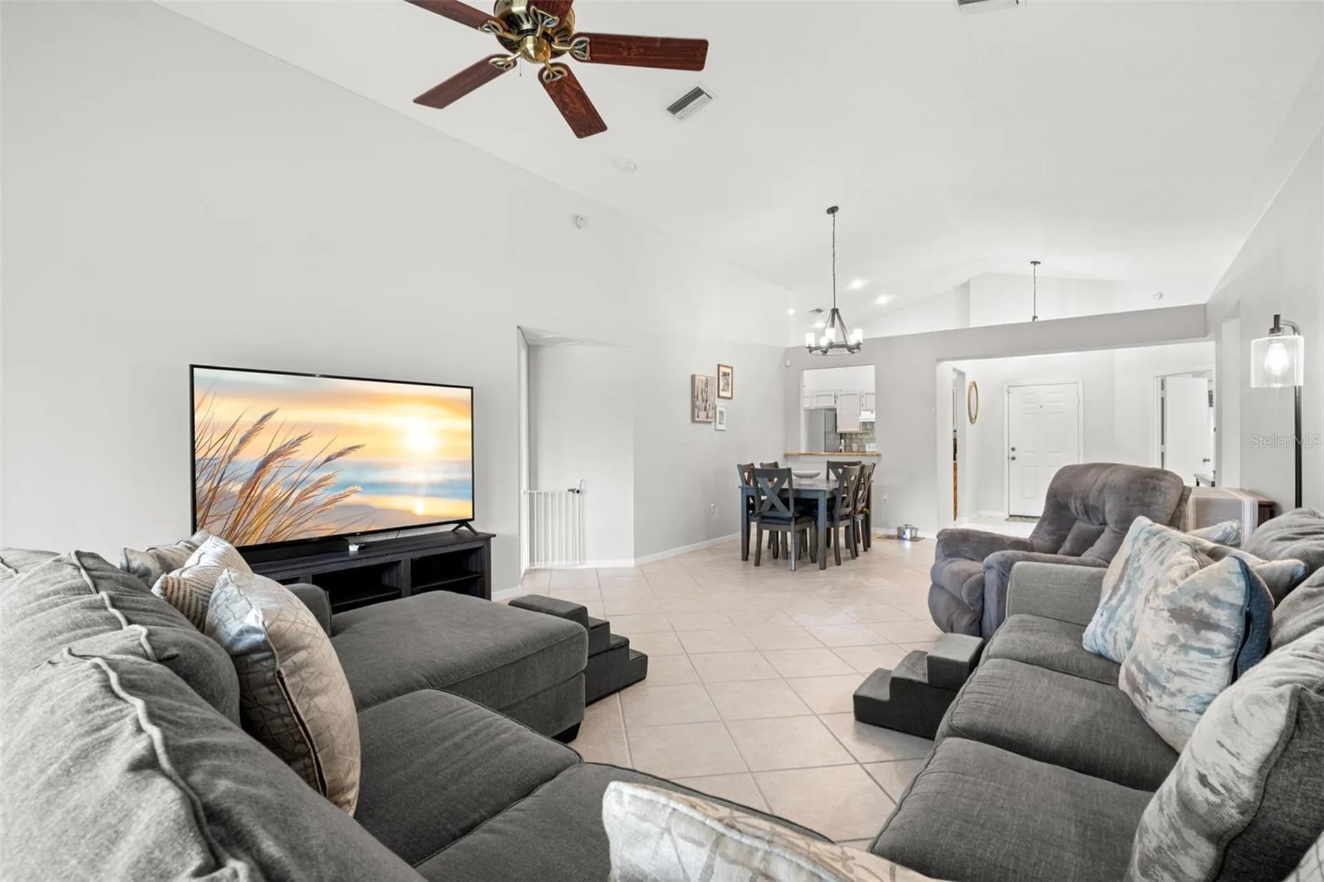 1620 Navigator Lane Tarpon Springs FL 34689