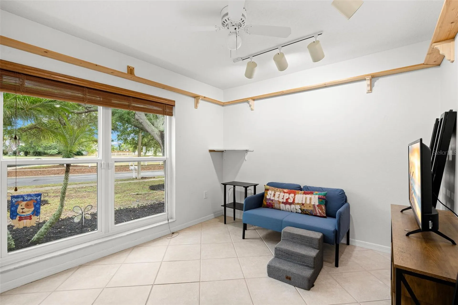 1620 Navigator Lane Tarpon Springs FL 34689