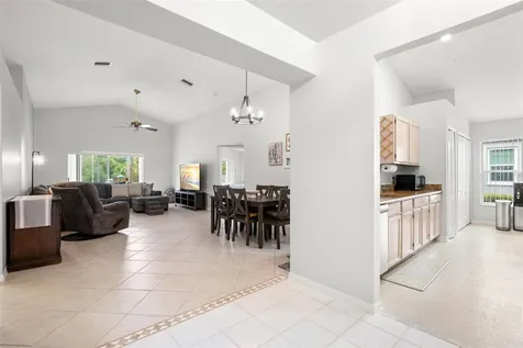 1620 Navigator Lane Tarpon Springs FL 34689