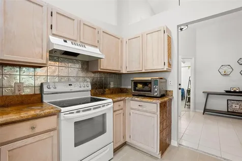 1620 Navigator Lane Tarpon Springs FL 34689