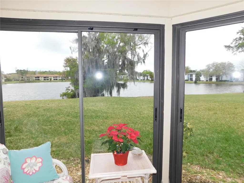 207 Woodlake Wynde Oldsmar FL 34677