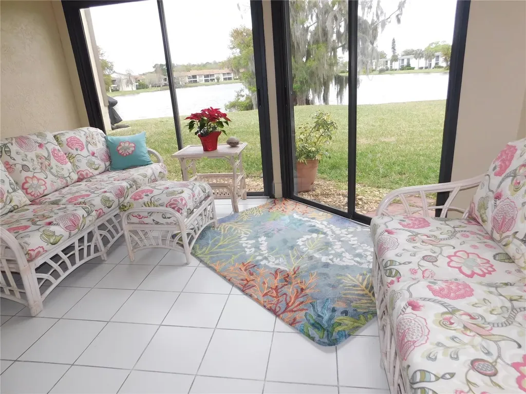 207 Woodlake Wynde Oldsmar FL 34677