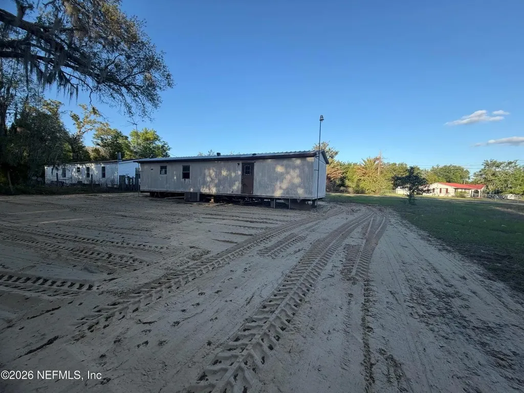 235 Oakcrest Drive Interlachen FL 32148
