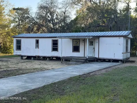 235 Oakcrest Drive Interlachen FL 32148