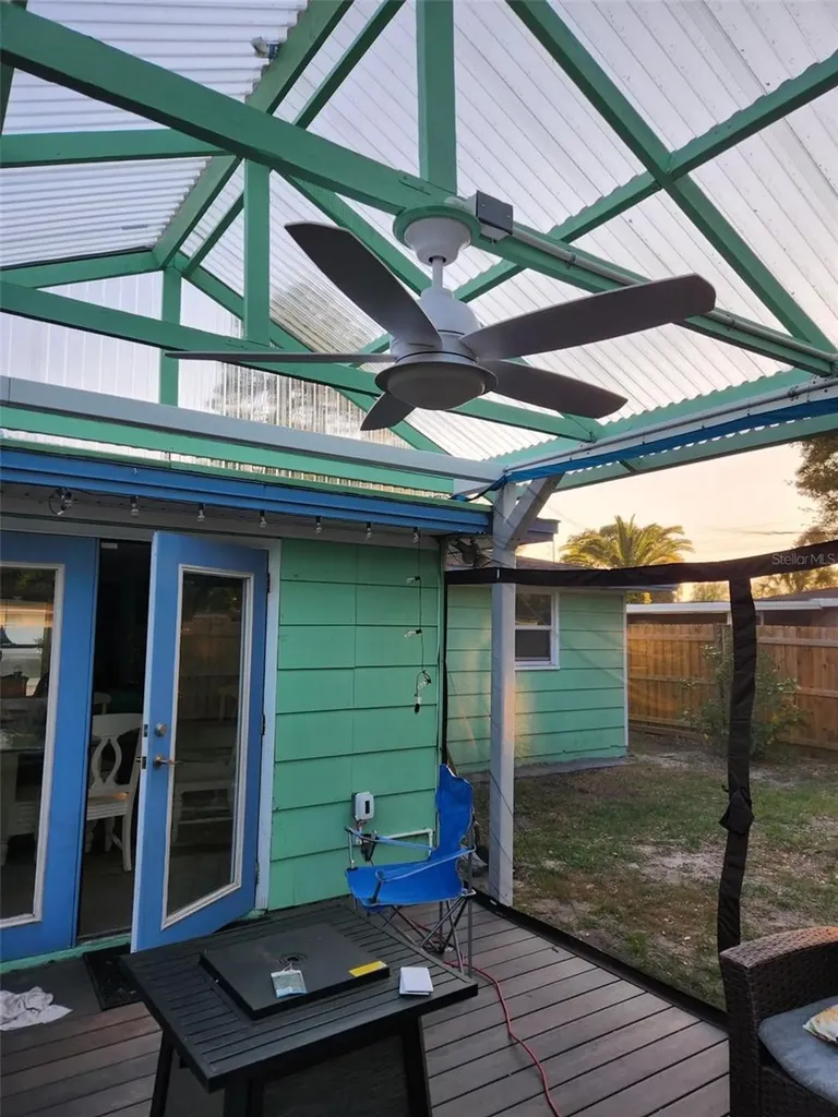 658 Roanoke Street Dunedin FL 34698