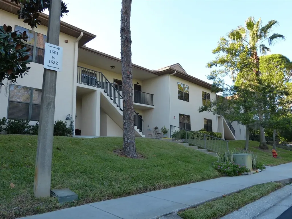 1610 Seascape Circle Tarpon Springs FL 34689
