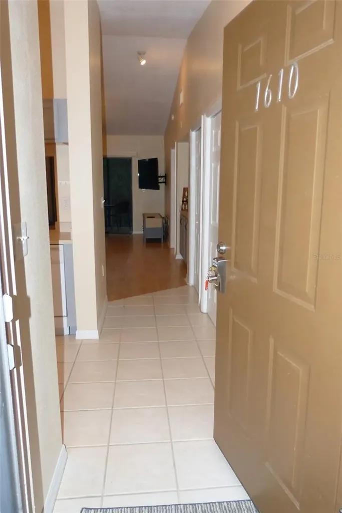 1610 Seascape Circle Tarpon Springs FL 34689