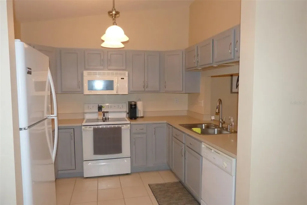 1610 Seascape Circle Tarpon Springs FL 34689
