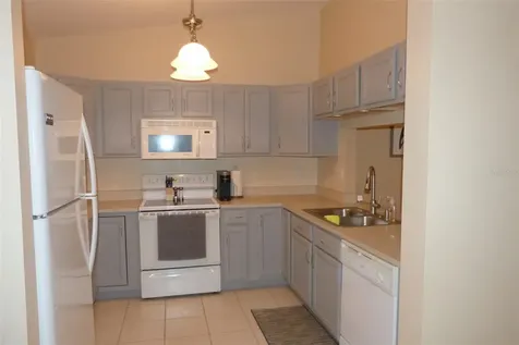 1610 Seascape Circle Tarpon Springs FL 34689