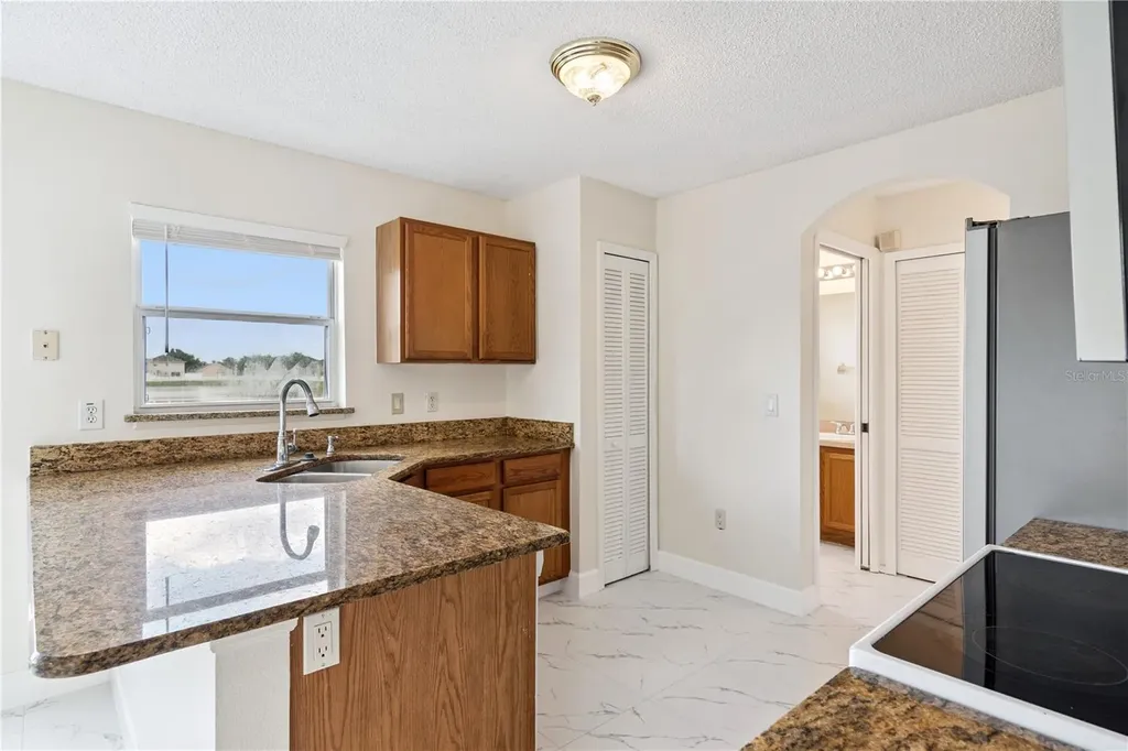 1582 Carey Glen Circle Orlando FL 32824