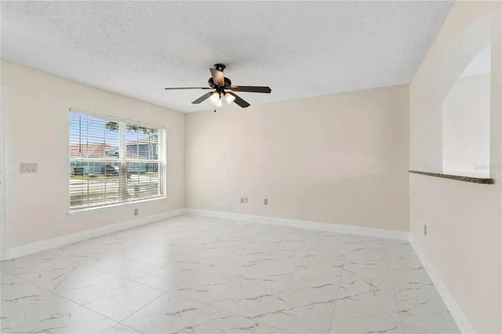 1582 Carey Glen Circle Orlando FL 32824