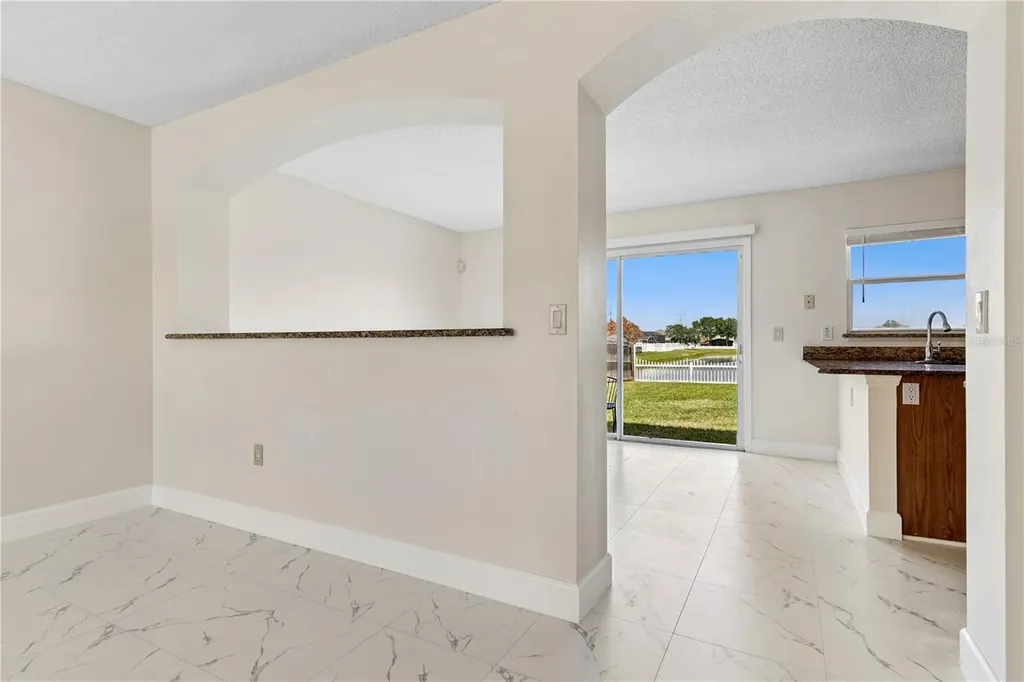 1582 Carey Glen Circle Orlando FL 32824