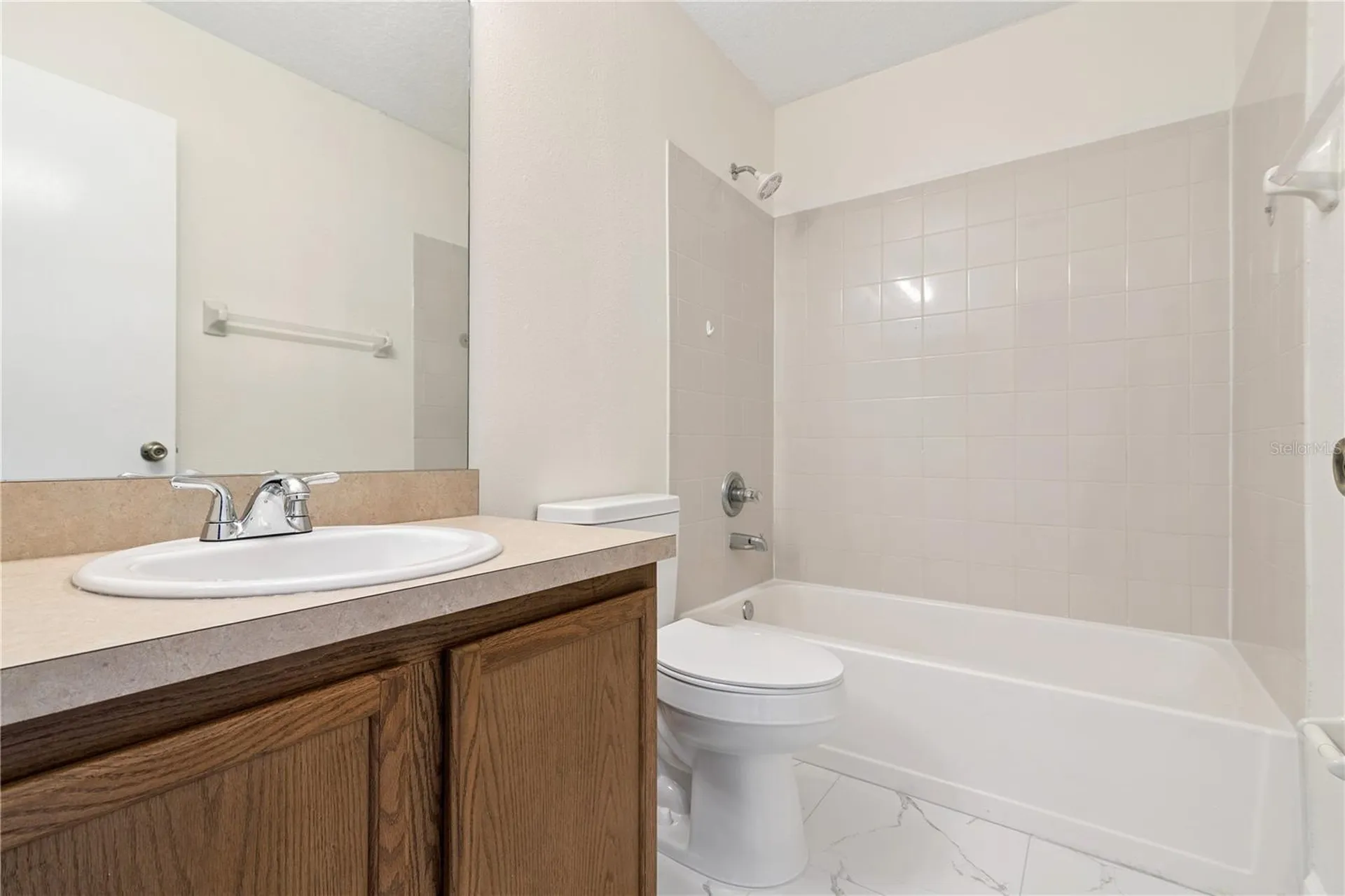 1582 Carey Glen Circle Orlando FL 32824