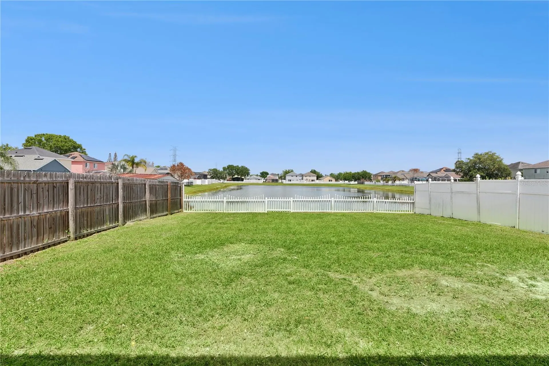 1582 Carey Glen Circle Orlando FL 32824