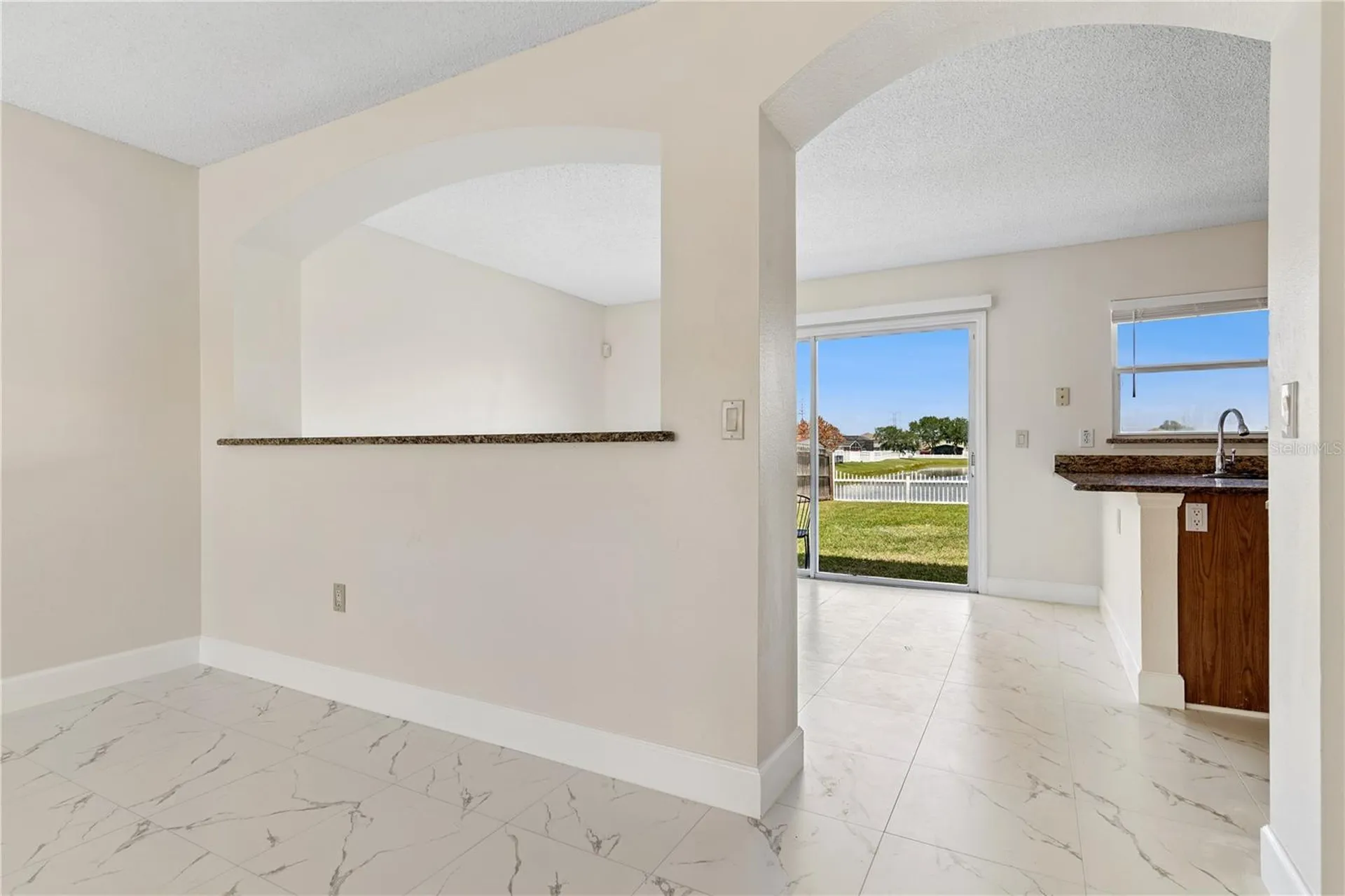 1582 Carey Glen Circle Orlando FL 32824