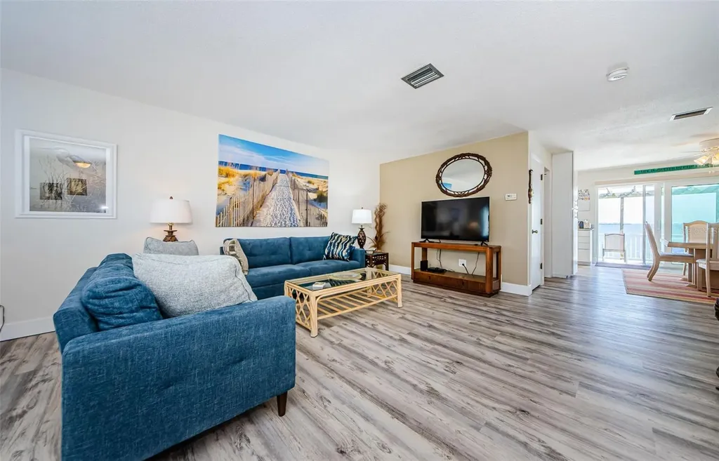 Dunedin FL 34698