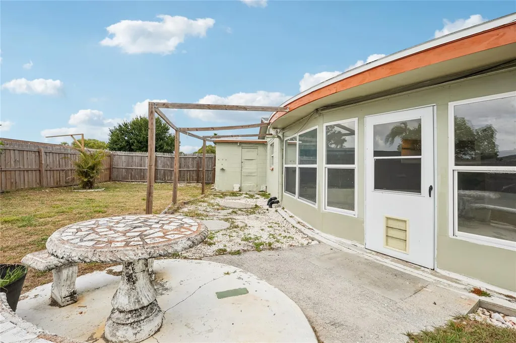 3548 Darlington Road Holiday FL 34691