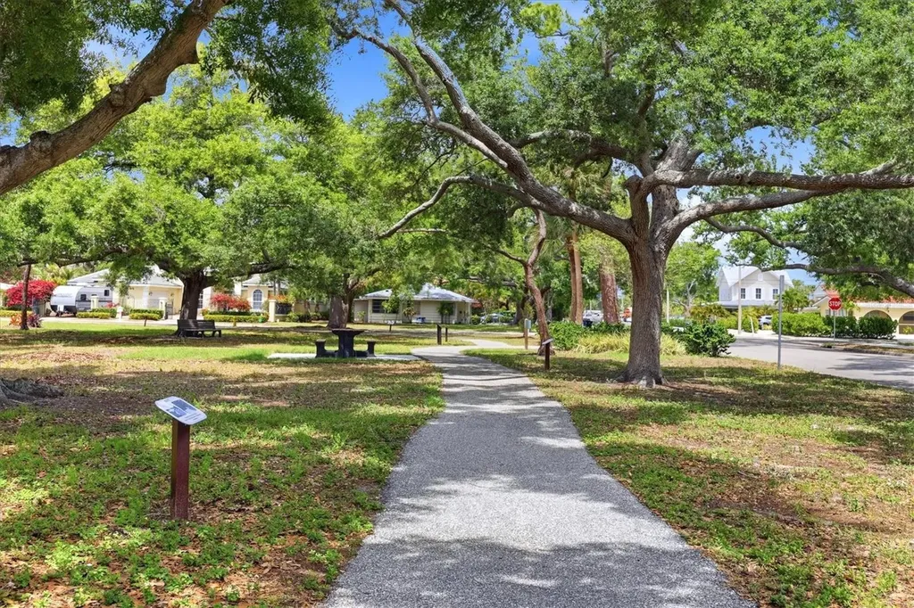 405 Menendez Street Venice FL 34285