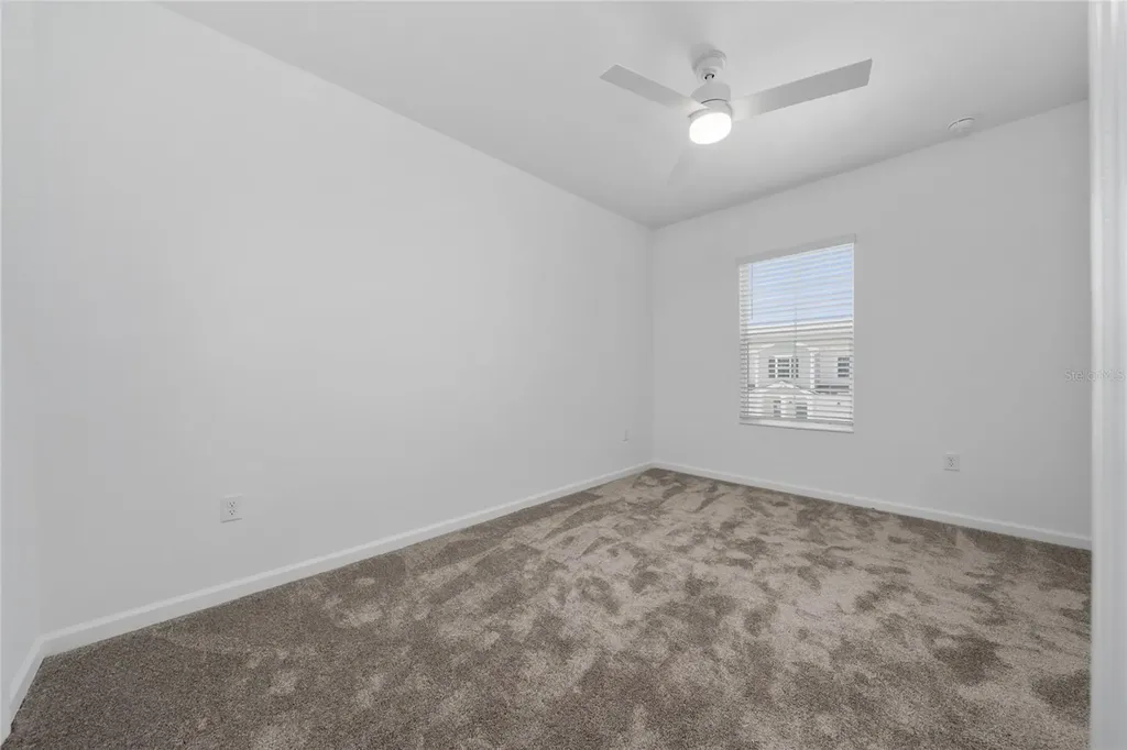 2587 Skyline Loop Kissimmee FL 34758