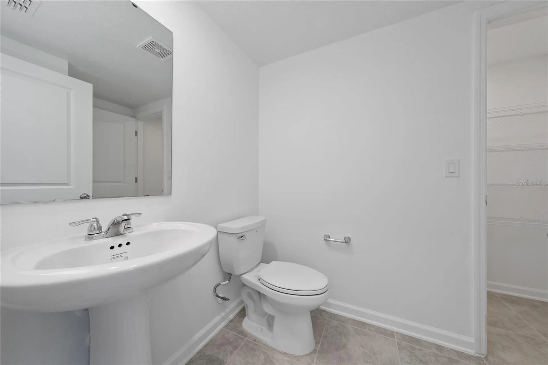 2587 Skyline Loop Kissimmee FL 34758