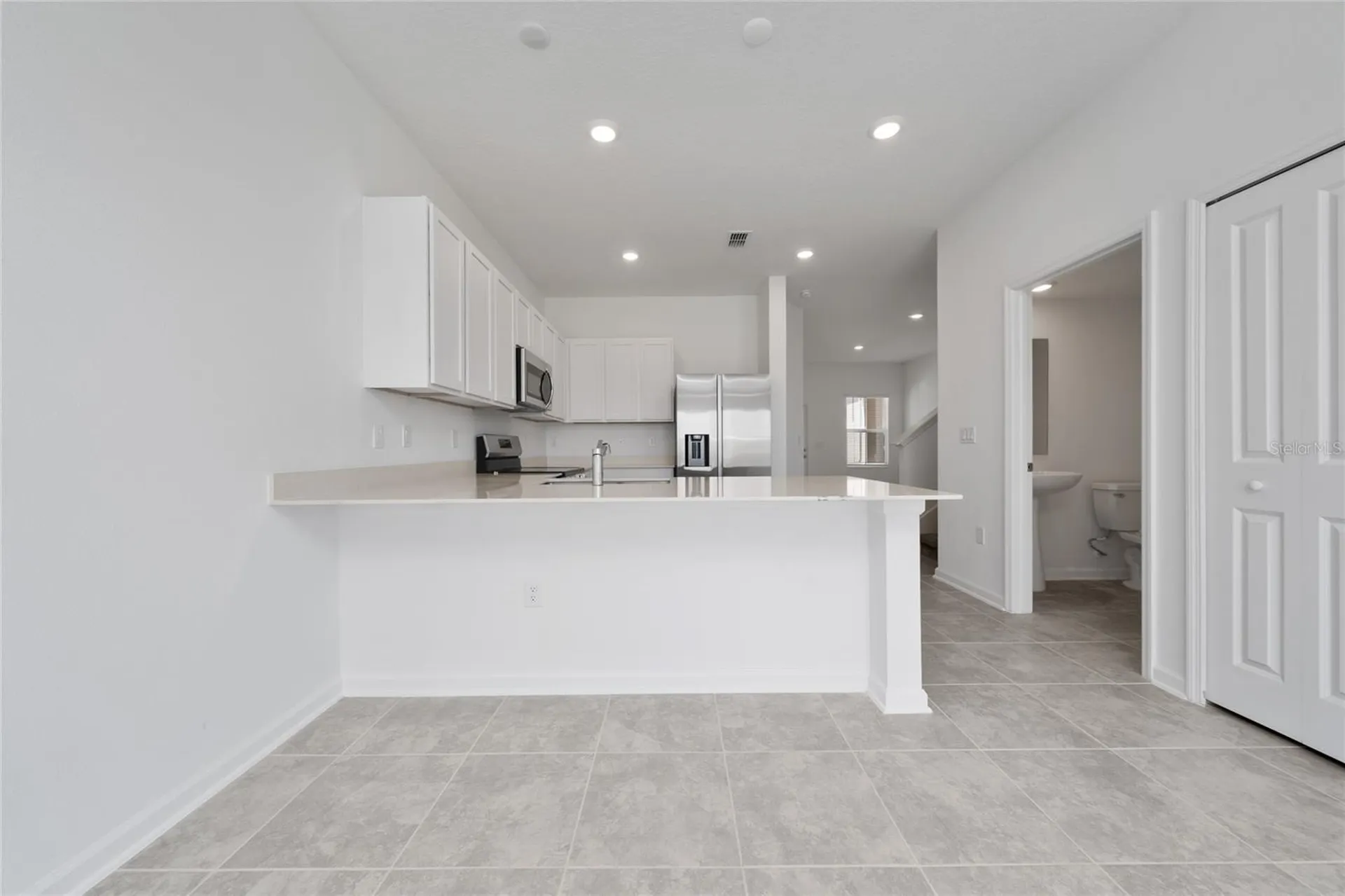 2587 Skyline Loop Kissimmee FL 34758