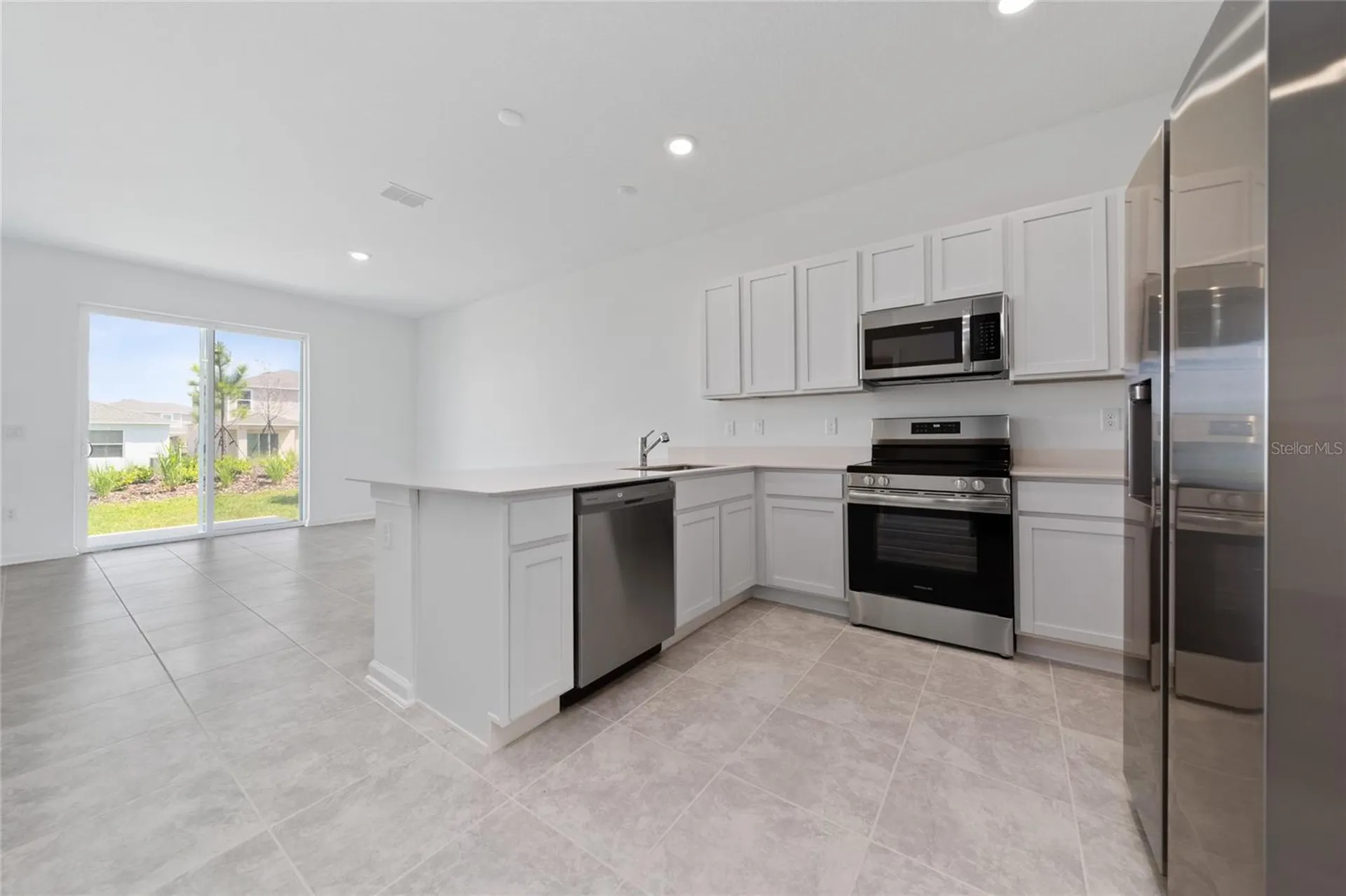 2587 Skyline Loop Kissimmee FL 34758