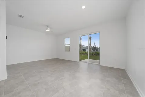 2587 Skyline Loop Kissimmee FL 34758
