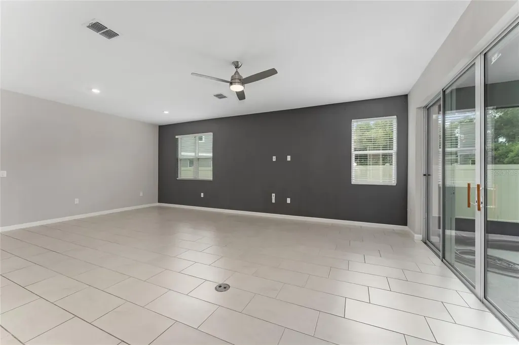1434 Maddie Berry Lane Kissimmee FL 34744