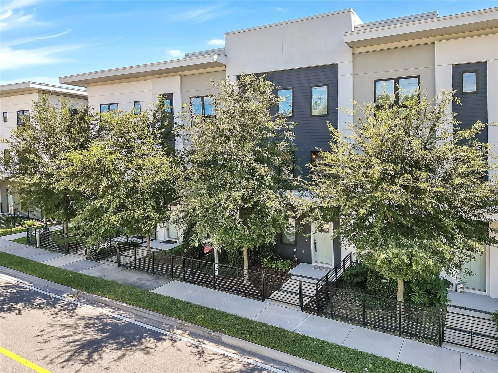 212 E Pineloch Avenue Orlando FL 32806
