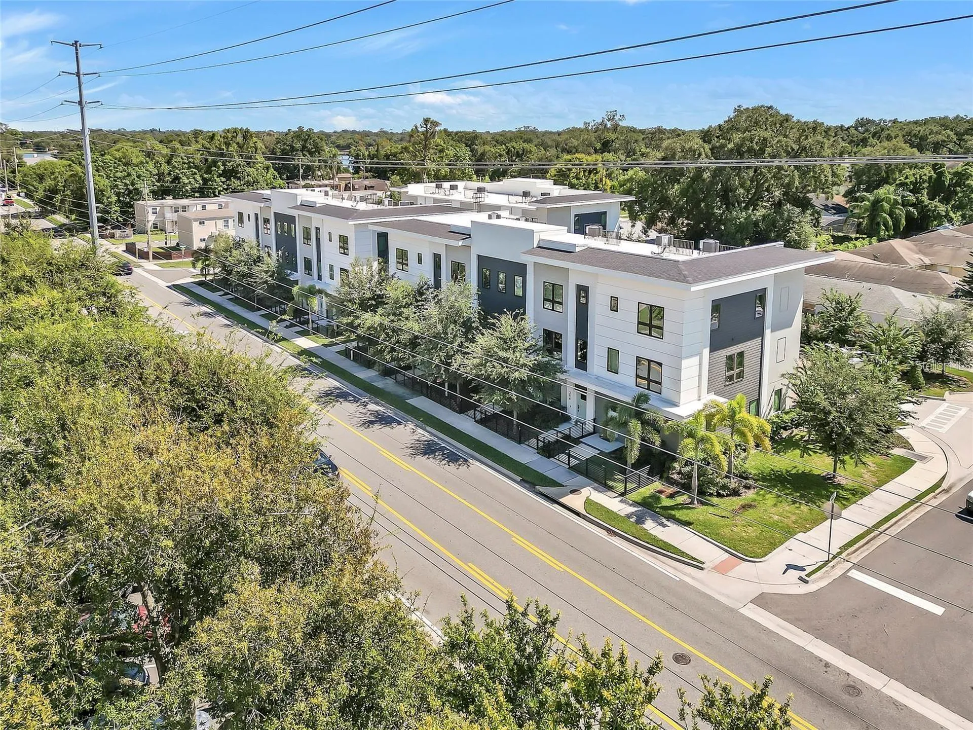 212 E Pineloch Avenue Orlando FL 32806