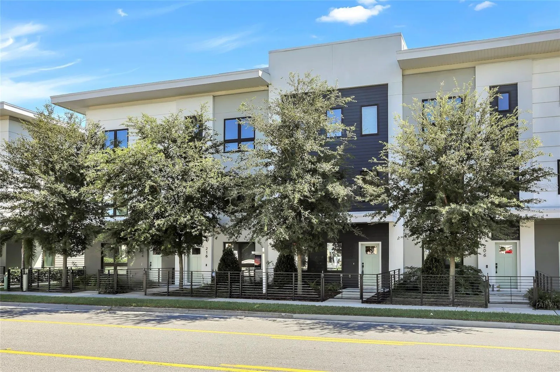 212 E Pineloch Avenue Orlando FL 32806