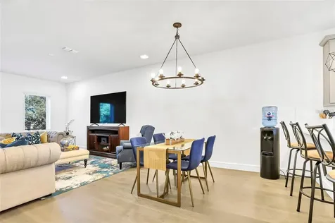212 E Pineloch Avenue Orlando FL 32806