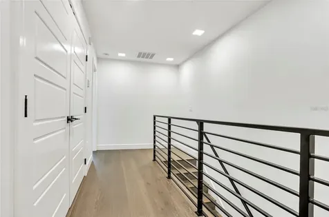 212 E Pineloch Avenue Orlando FL 32806