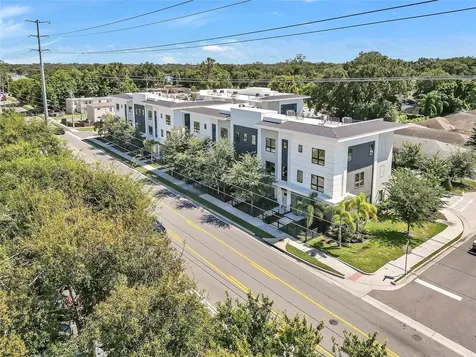 212 E Pineloch Avenue Orlando FL 32806