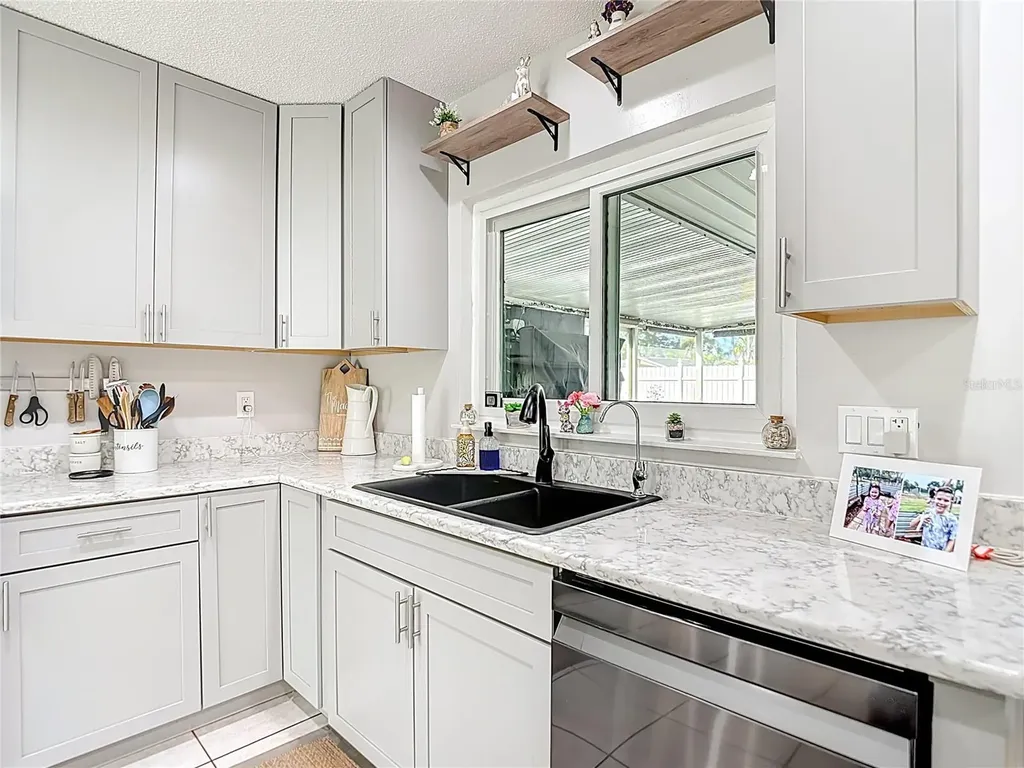 3729 Sand Pebble Drive Valrico FL 33596