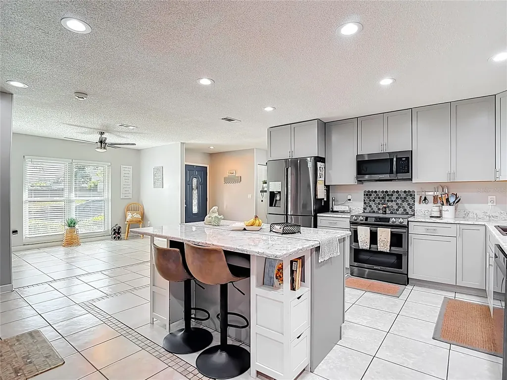3729 Sand Pebble Drive Valrico FL 33596