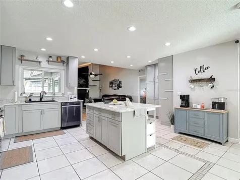 3729 Sand Pebble Drive Valrico FL 33596