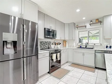 3729 Sand Pebble Drive Valrico FL 33596