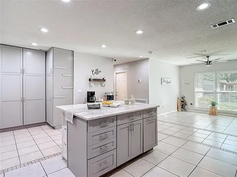 3729 Sand Pebble Drive Valrico FL 33596