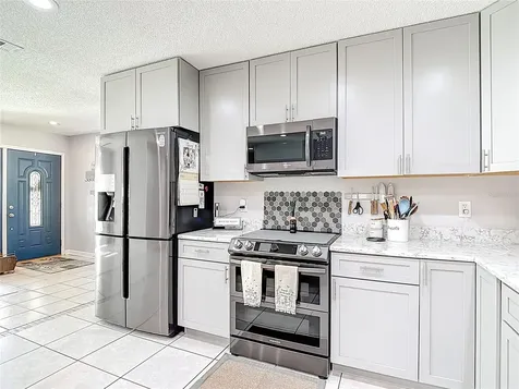 3729 Sand Pebble Drive Valrico FL 33596