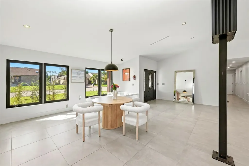 6747 Edgeworth Drive Orlando FL 32819