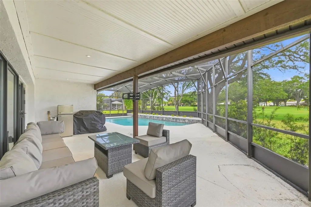 6747 Edgeworth Drive Orlando FL 32819