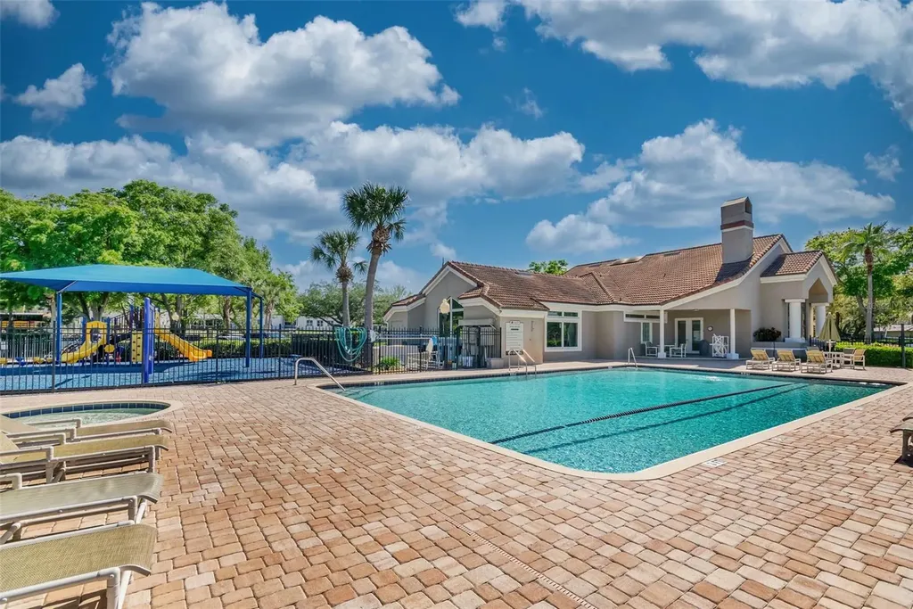 6747 Edgeworth Drive Orlando FL 32819