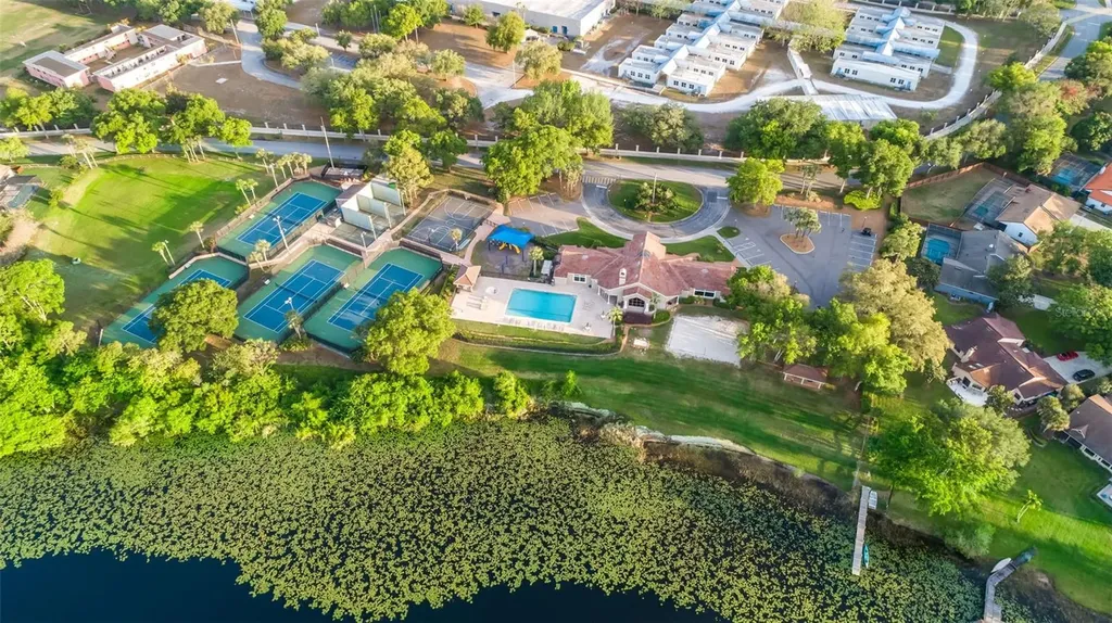6747 Edgeworth Drive Orlando FL 32819