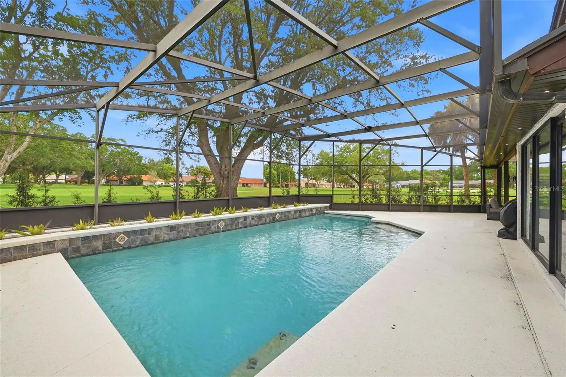 6747 Edgeworth Drive Orlando FL 32819