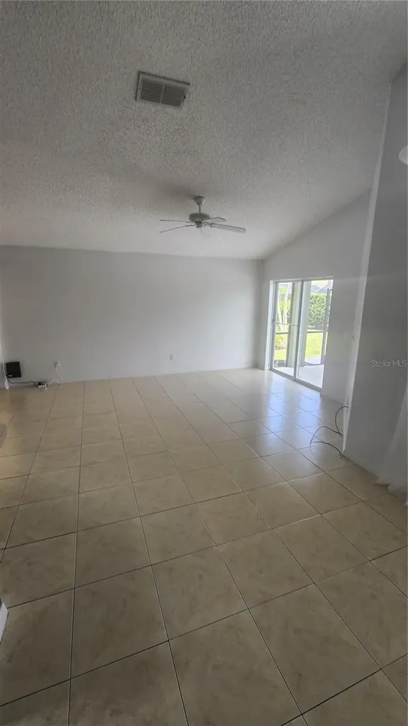 2618 Emerald Island Boulevard Kissimmee FL 34747