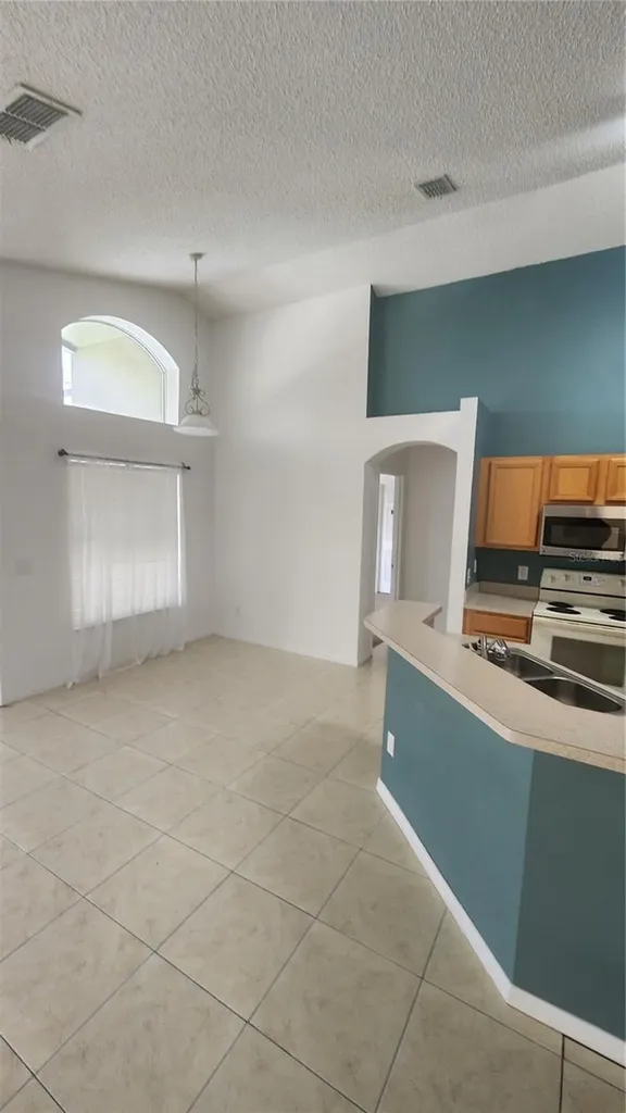 2618 Emerald Island Boulevard Kissimmee FL 34747